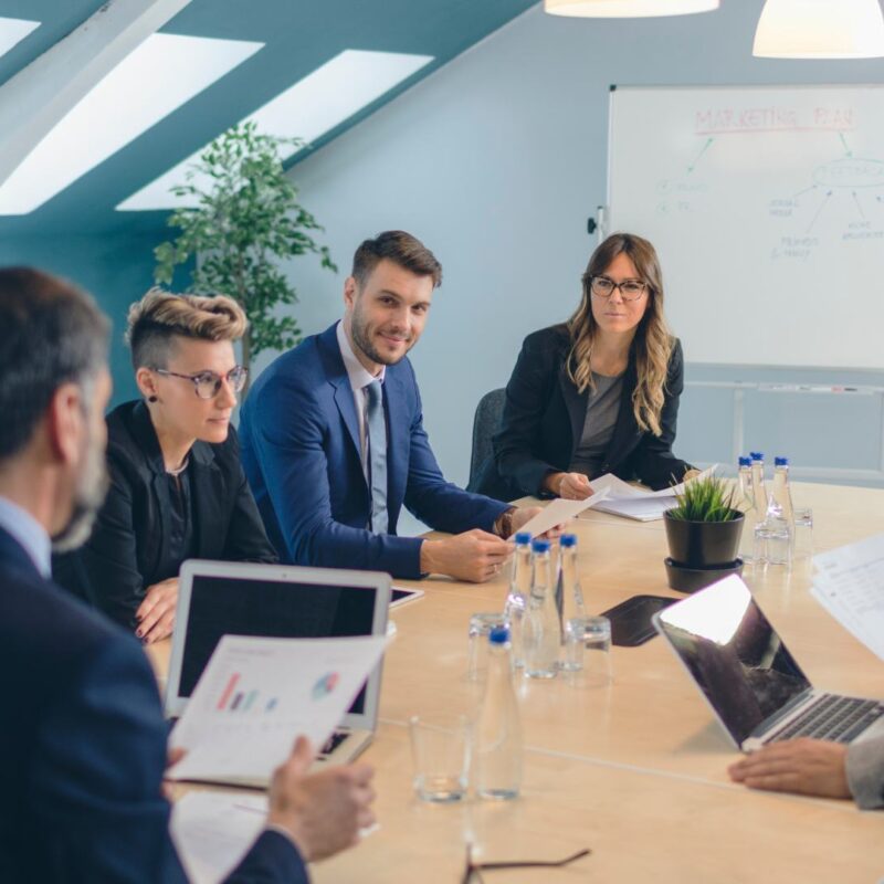 bpo-como-estrategia-de-eficiencia-transformando-operacoes-com-tecnologia-e-governanca-thompson-consultoria-em-gestao-estrategica