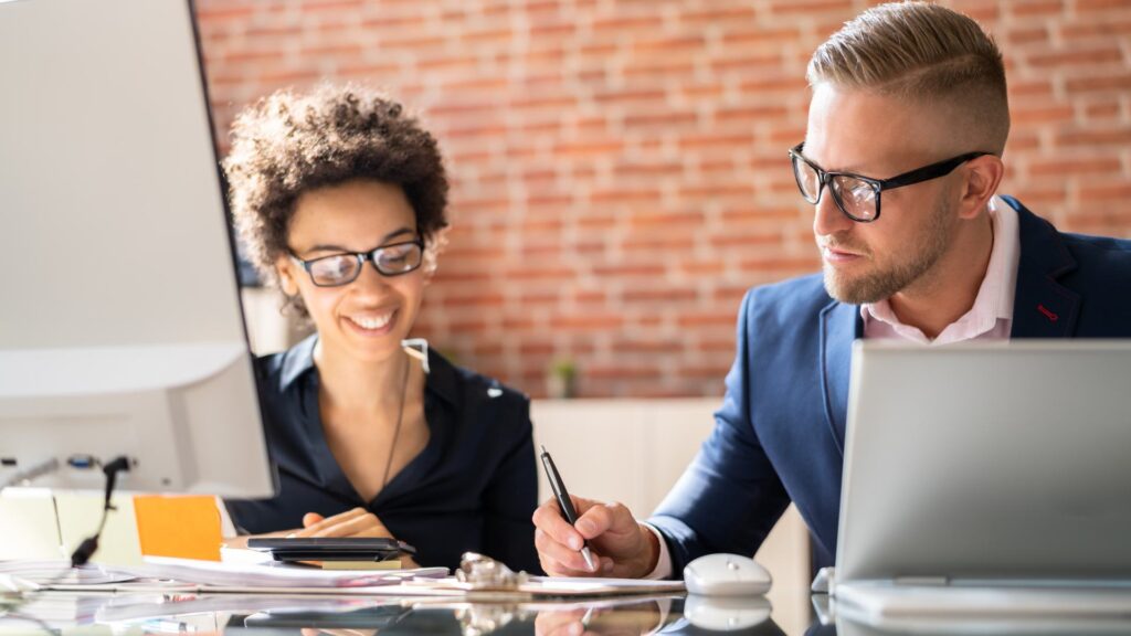 bpo-financeiro-beneficios-e-limitacoes-na-pratica-consultoria-thompson-tmh